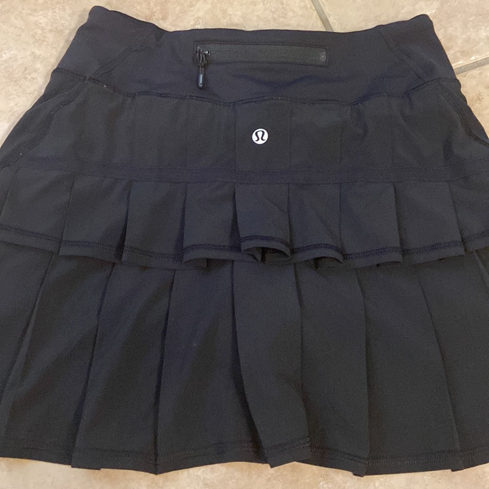 Lululemon Run Pace Setter Pleated Black Tennis / Golf Skirt Sz 2T skort - Picture 5 of 9